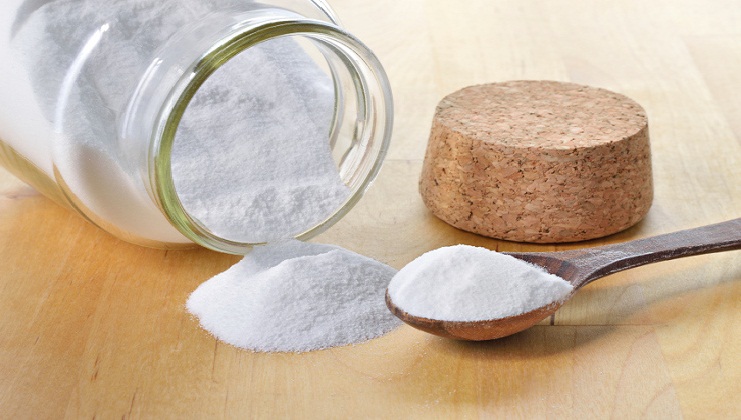 17 Baking Soda Beauty Hacks that actually Work